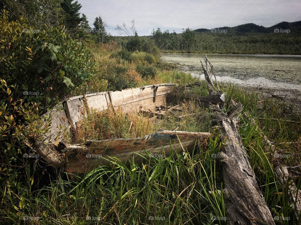 Old abandoned boat at Mud Pond