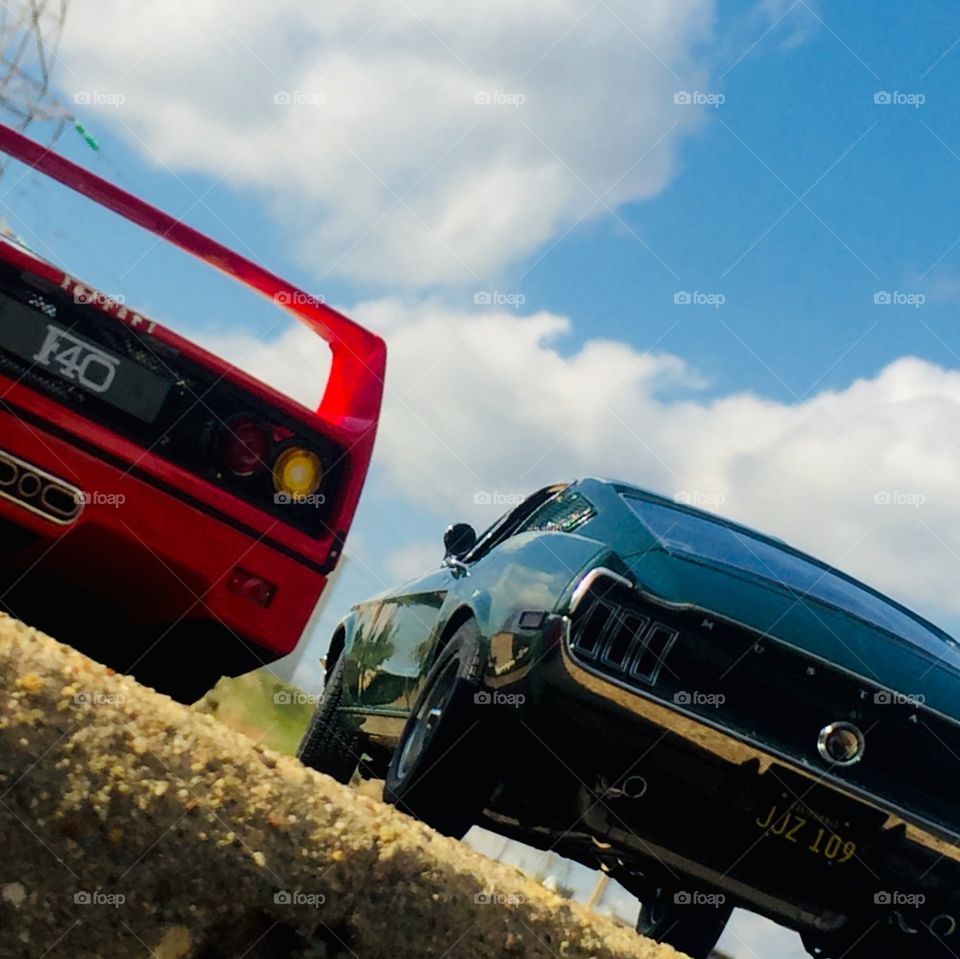 Mustang bullitt and ferrari f40