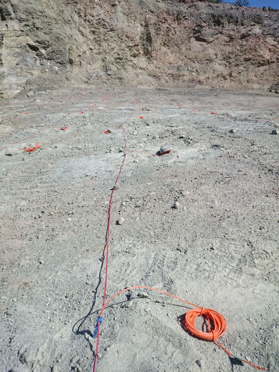 quarry bladting. explosives in a quarry