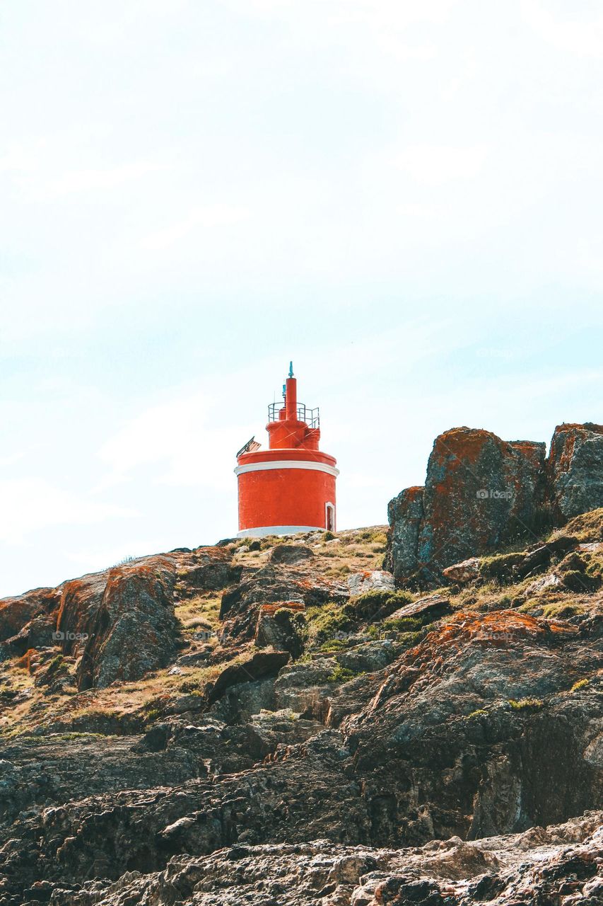 red lighthouse