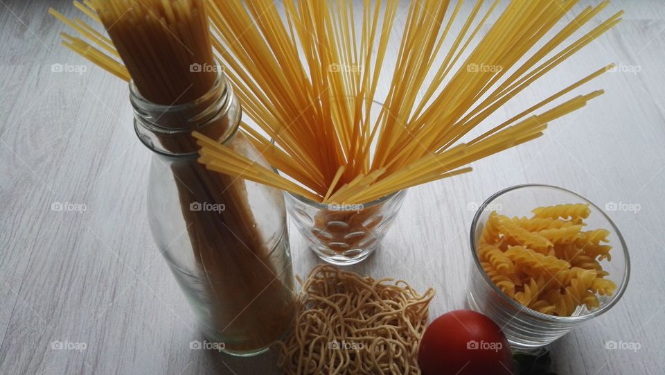 making meal with pasta