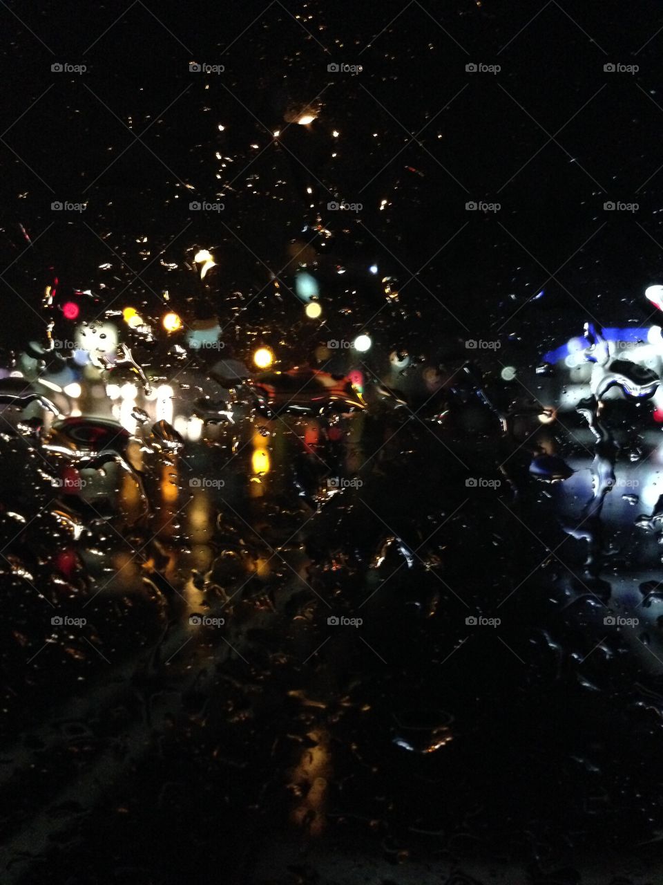 Raindrops 

Published by:
HappyBrownMonkey 