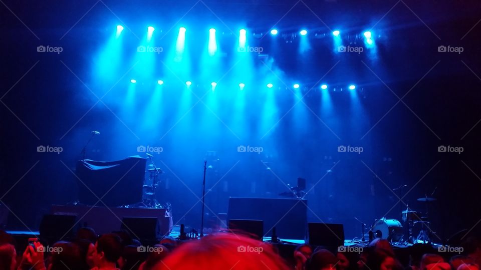 Waiting for the concert to start..