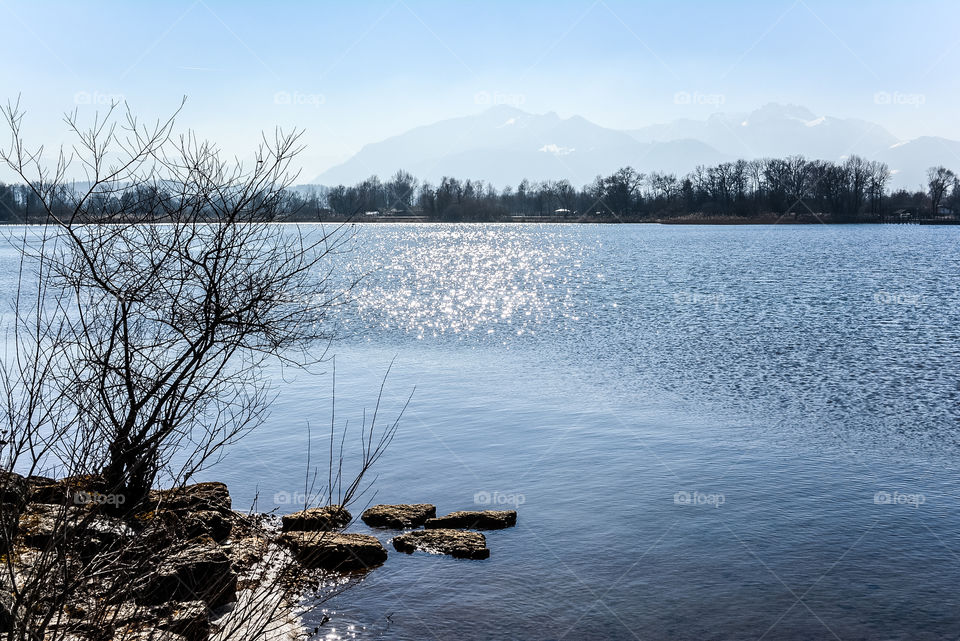 sometimes a retreat is needed to protect the heart and soul - Ruhe am See mit Bergblick 