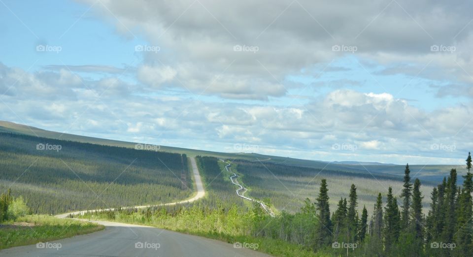 Alaskan Pipeline And Dalton Highway 