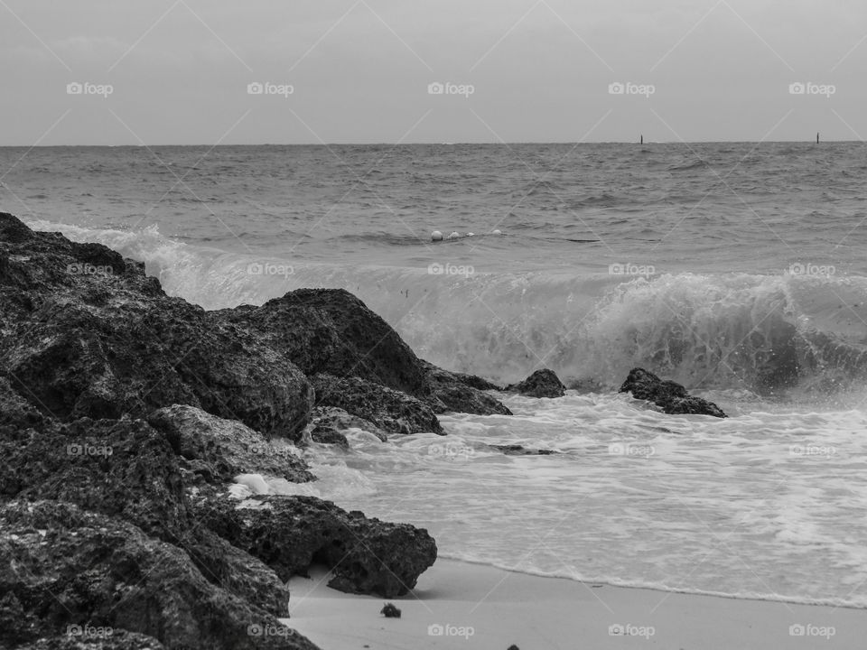 The crash of the ocean 