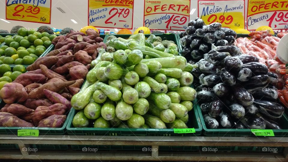 frutas verduras e legumes quitandas feira alimentação saúde
