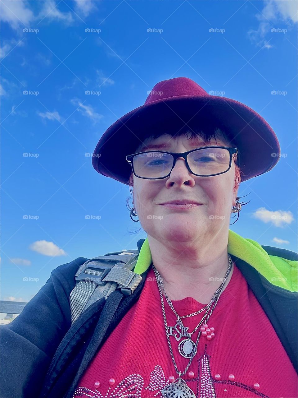 This is me, “Petra Schiller” a.k.a. “Maxine Firefox” a.k.a. “Maximiliane Feuerfuchs” walking over the “Pulaski Bridge” at “Newtown Creek” in LIC, Queens on a warm sunny day in late December 2023. Hypnotic Productions