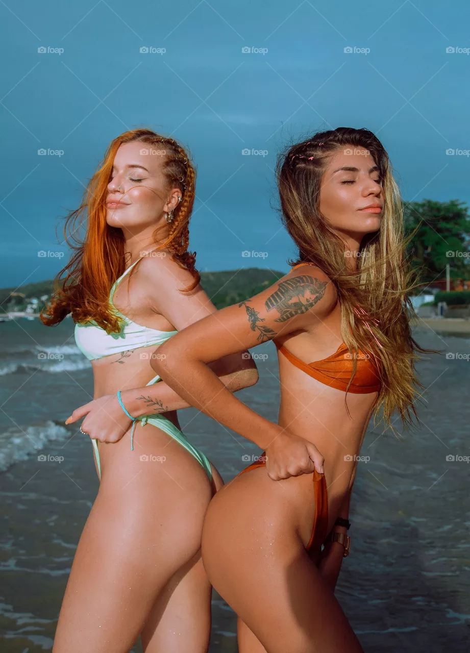 Bikini girls