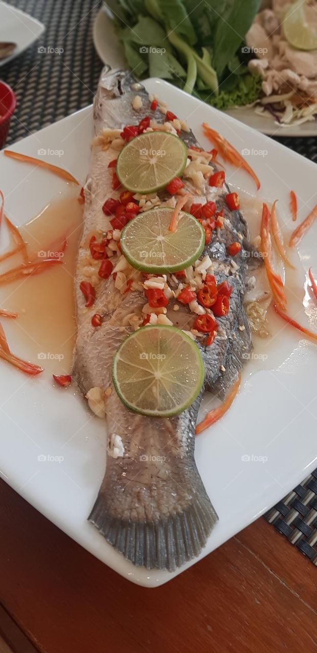 Steamed Fish with Lemon