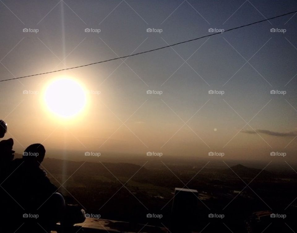 Slowly i’m falling..