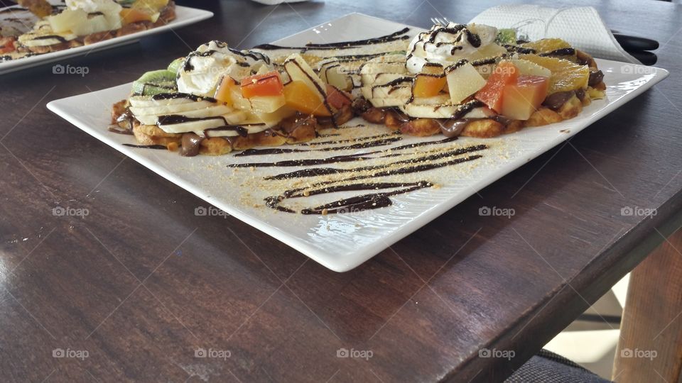 Special Waffle (with chocolate and fruits)