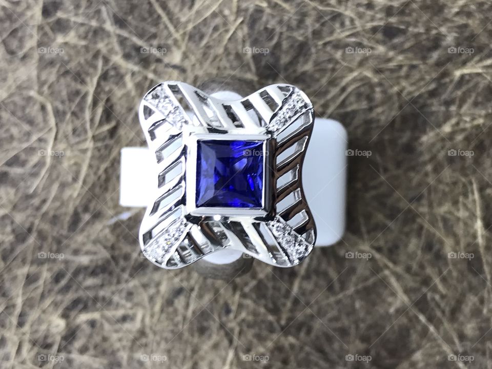 Ceylon Blue Sapphire Ring 