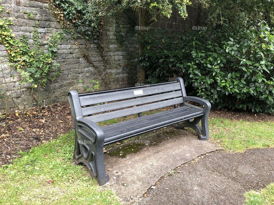 This seat in Tiverton in Devon, is twinned with the German town of Hofheim, a sustainable link as the seat is made with quality materials.