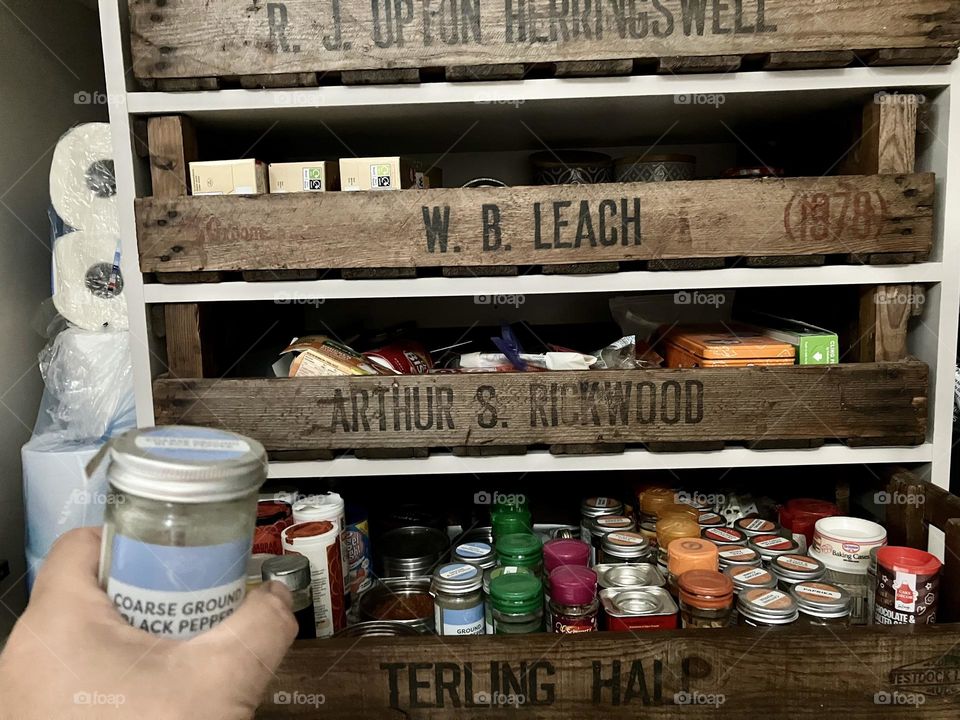 Do It Yourself kitchen drawers … made by me by treating them, sanding them and finally waxing them … took forever … if I move they are coming with me 😂