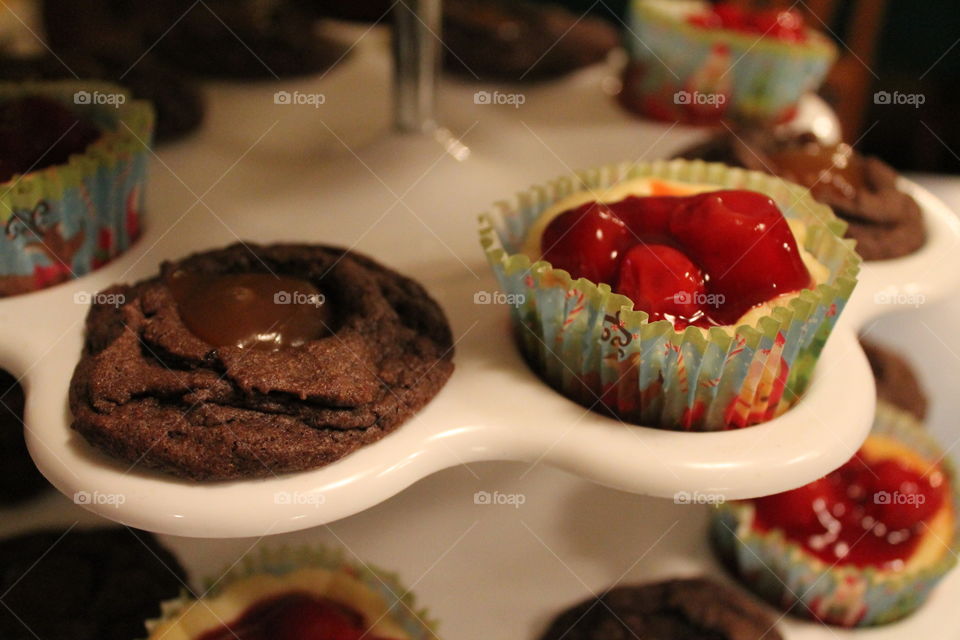 cookies and cheesecake
