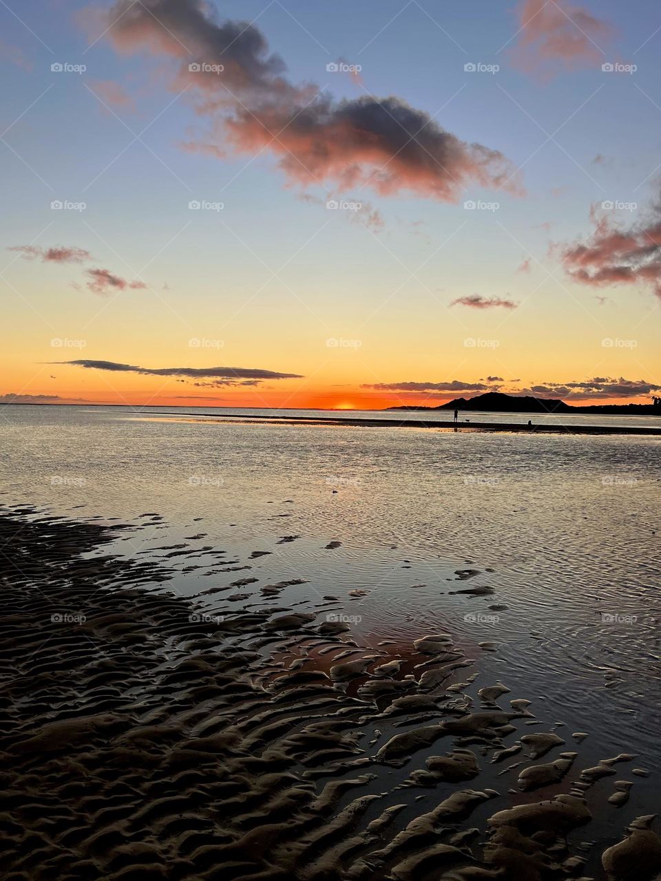 Beautiful sunset at Kuliouou Beach Park in Hawaii Kai