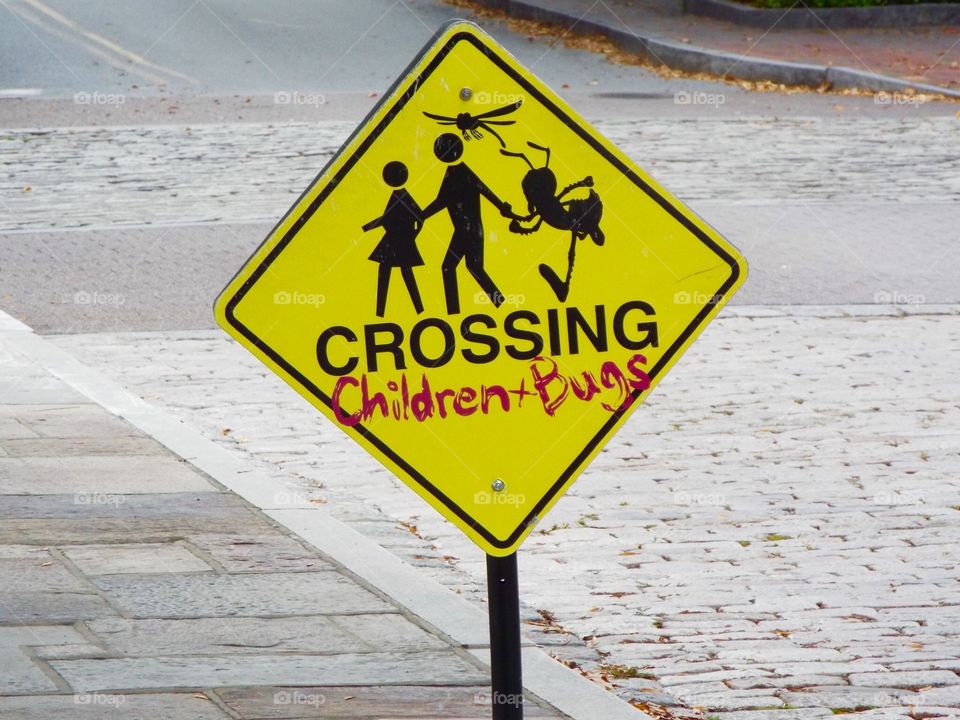 Crossing sign