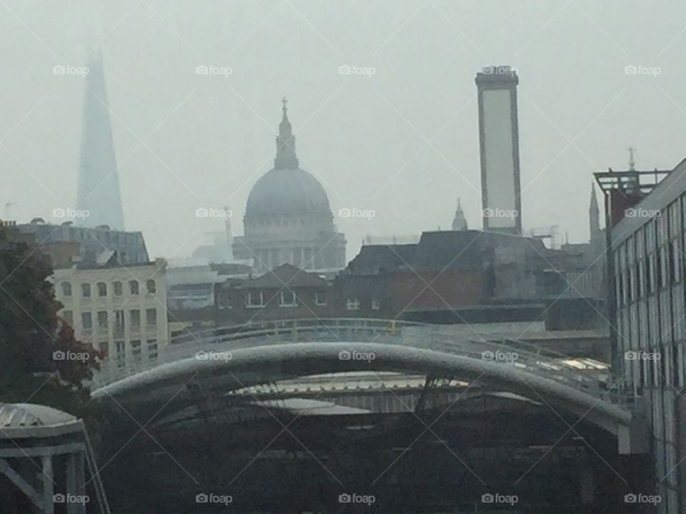 Foggy London 