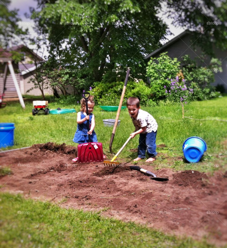 Little Garden Diggers