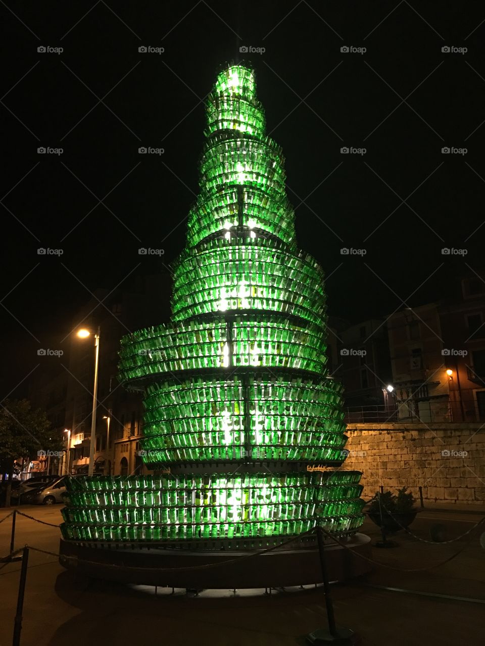Green bottle christmas tree 