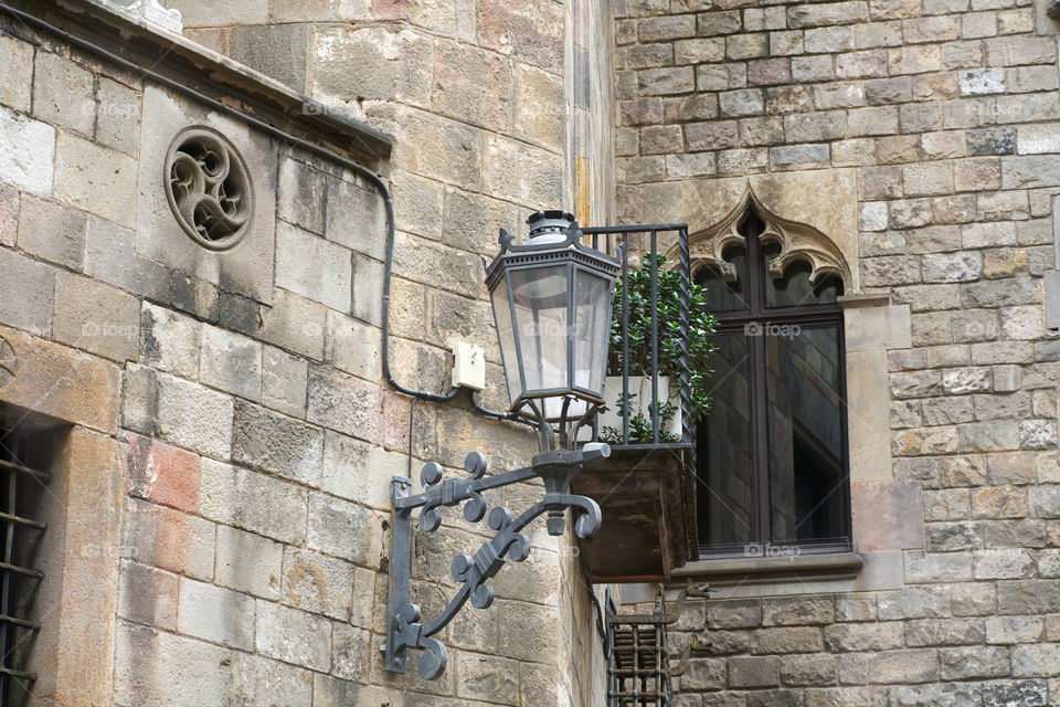 Plaza en la parte posterior de la Catedral de Barcelona 