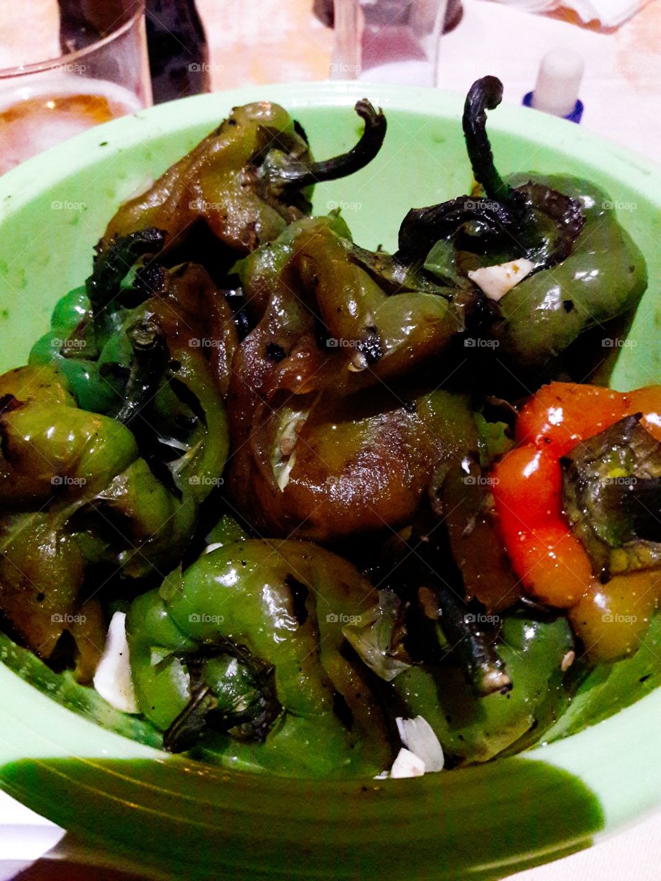 antipastis amuses-bouches tapas mezze