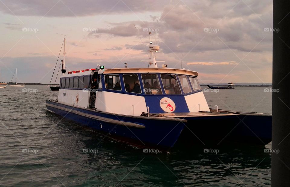Island Ferry bringing People Home