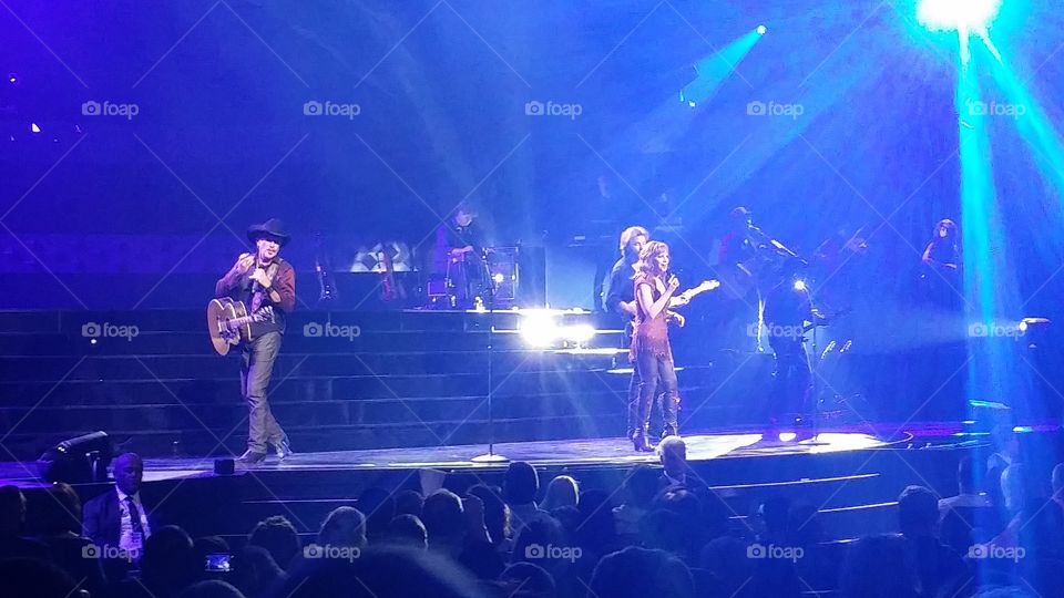 Reba and Brooks & Dunn Together Again