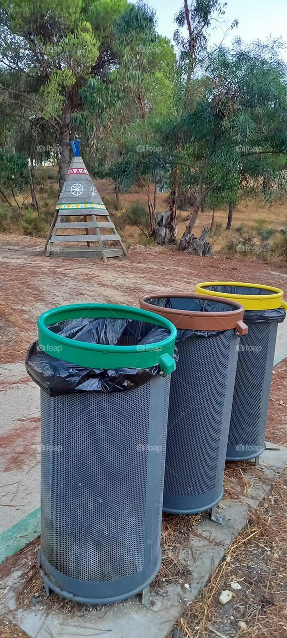 jugando y reciclando