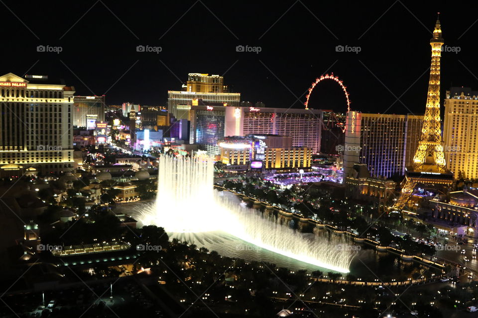 Beautiful Las Vegas At Night Fountain Show