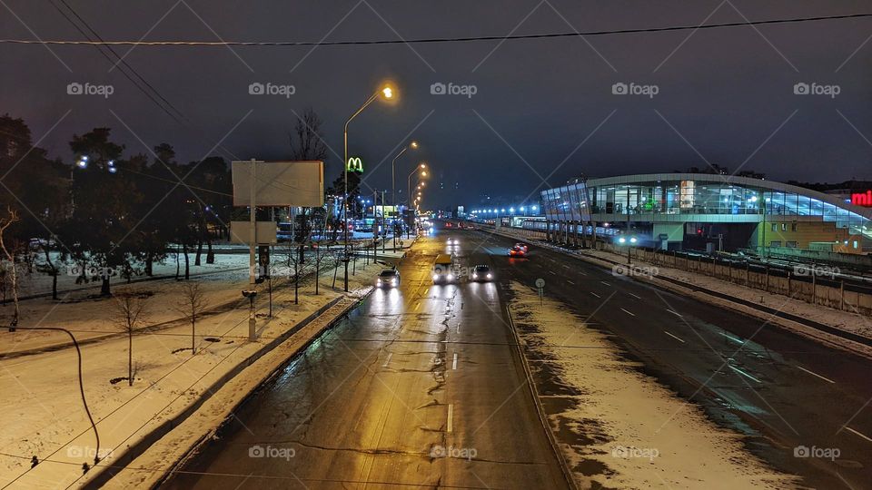 night road in the city of Kiev