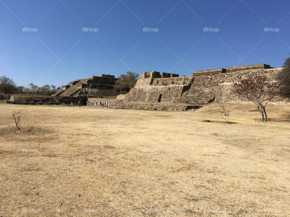 Mexican pyramids monte Alban 