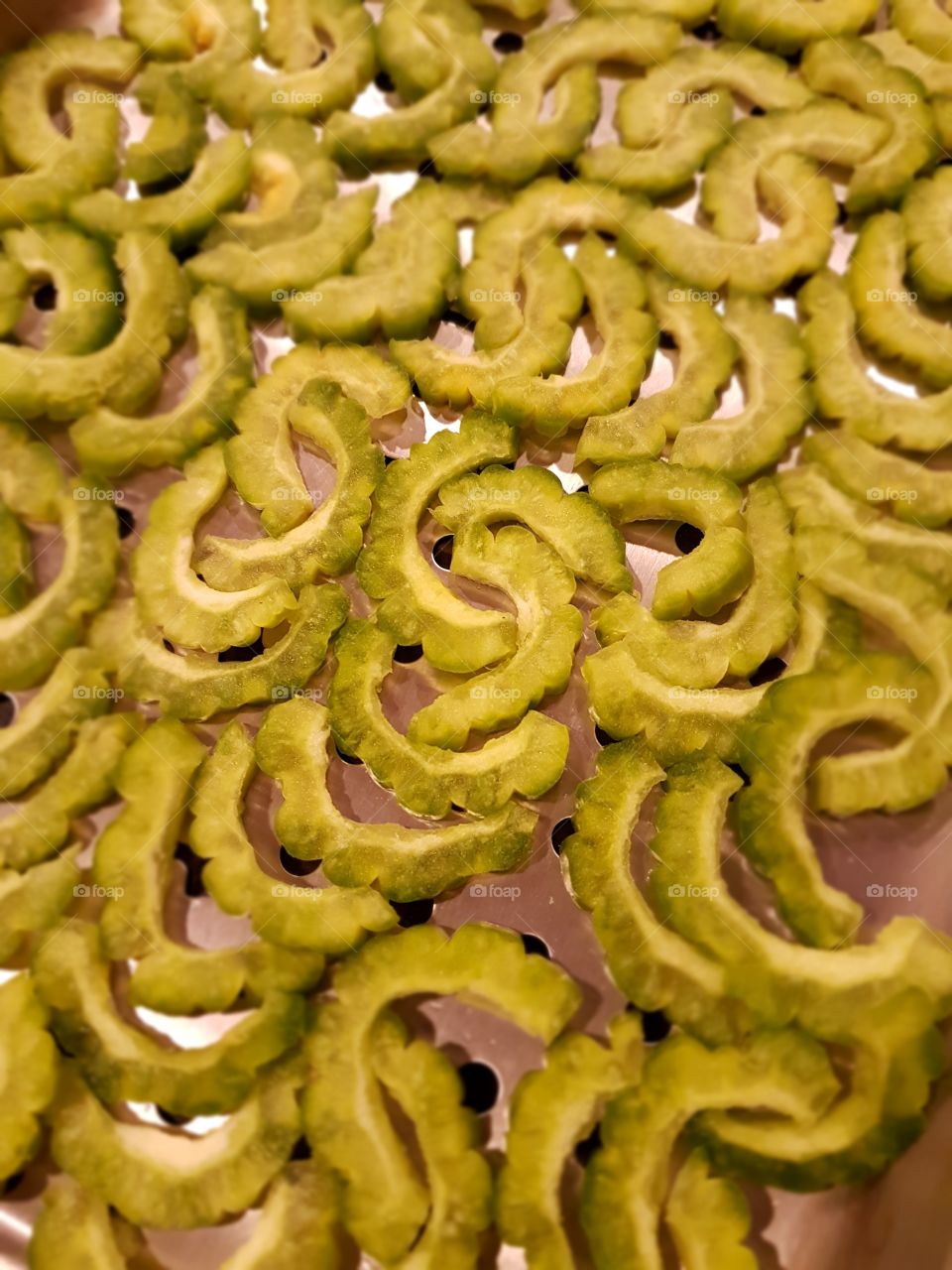 Dehydrating bitter melon