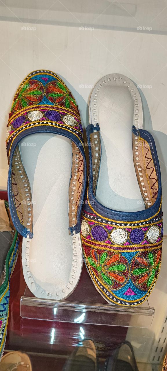 Ladies!! shoes!! RAJ.( jutii)