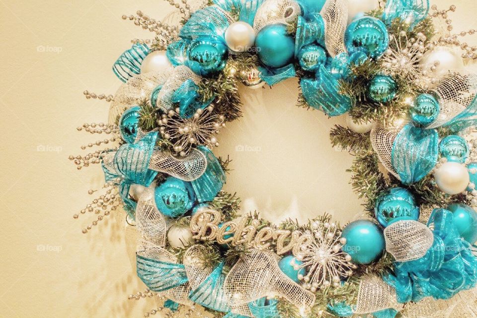 Believe . A gorgeous ornamental wreath 