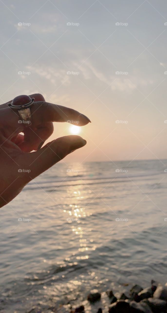 trying to catch the sun🌞🌊