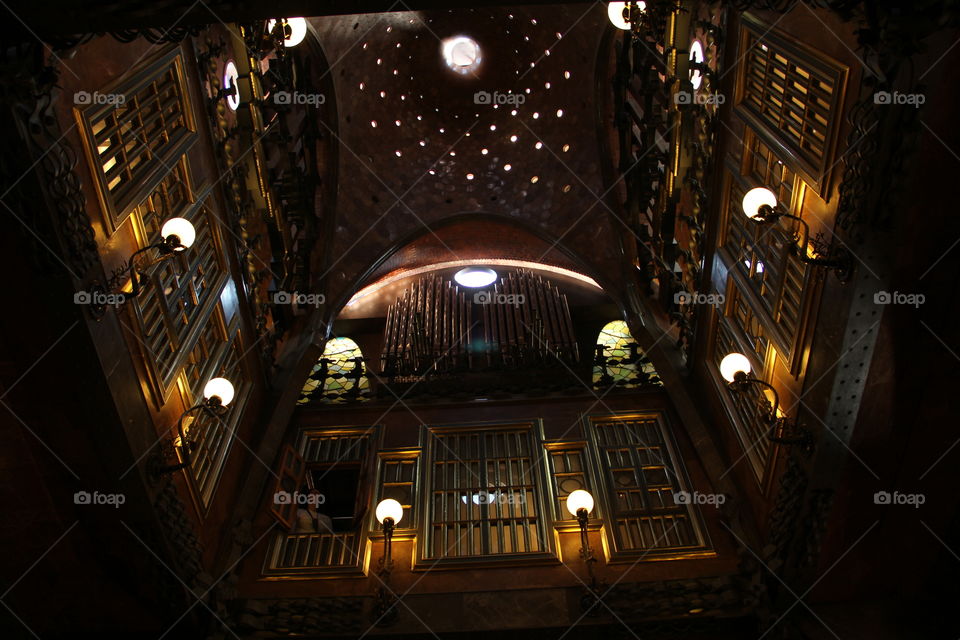 Palau Guell. Luces y sombras