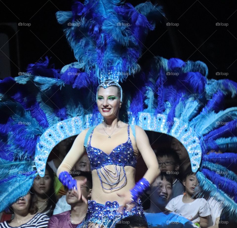 So if u want to see a slash of colour it’s circus Time. chimalong China July 2018