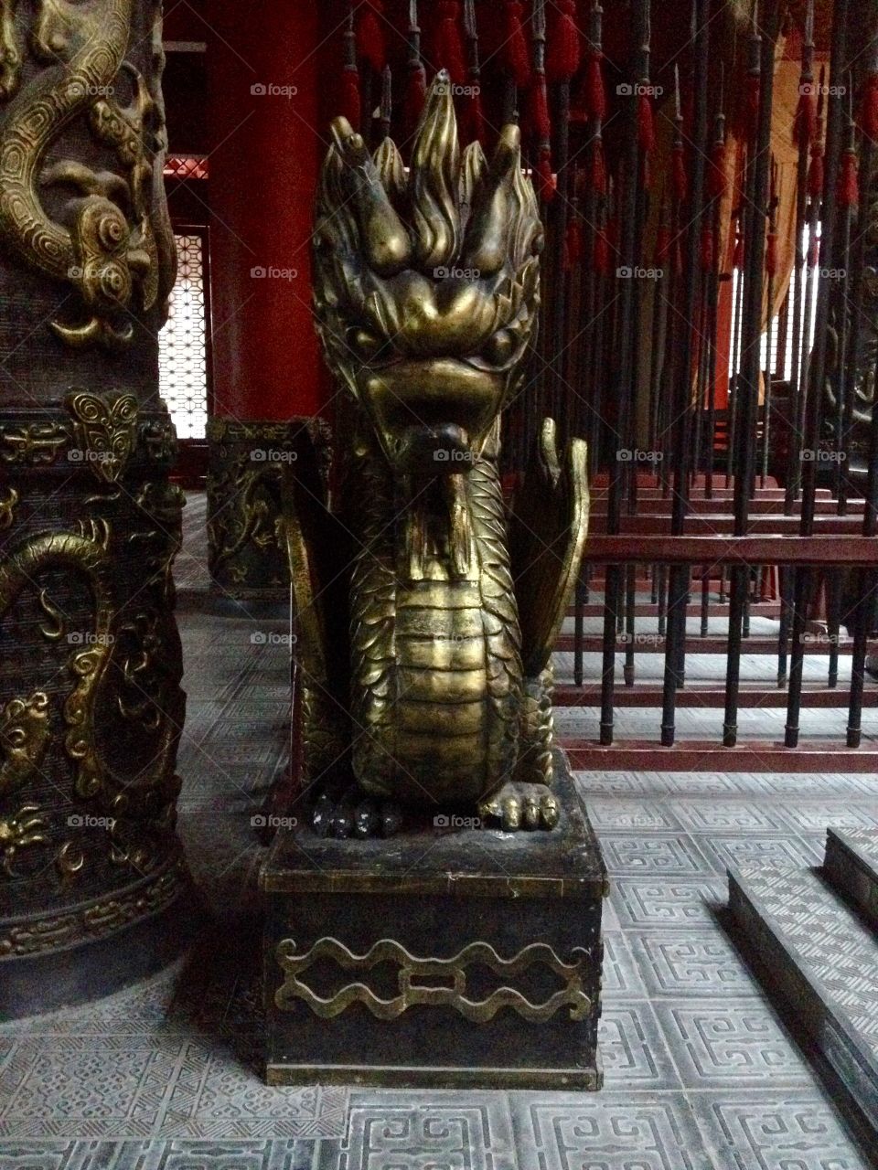 Dragon statue in Chinese palace