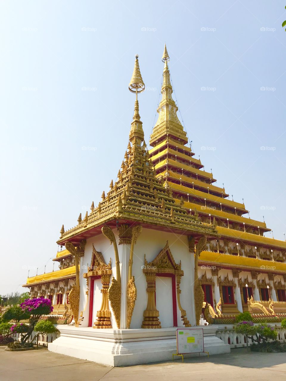Wat Thai Khonkan.