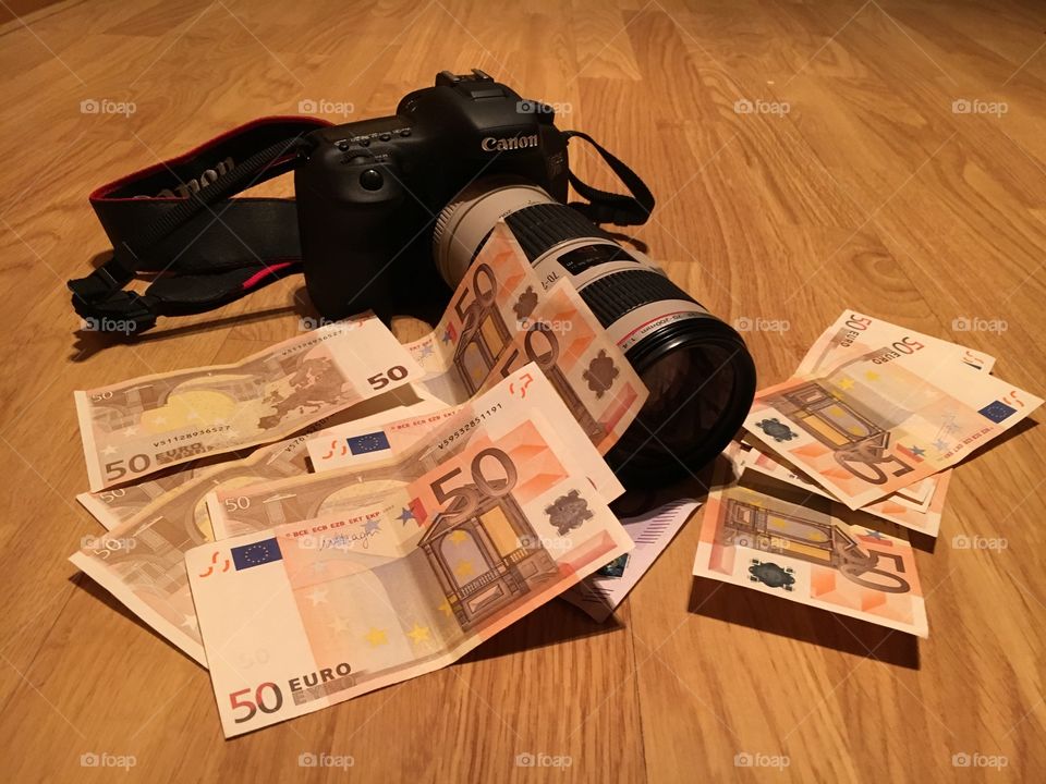 Camera and bank bills 