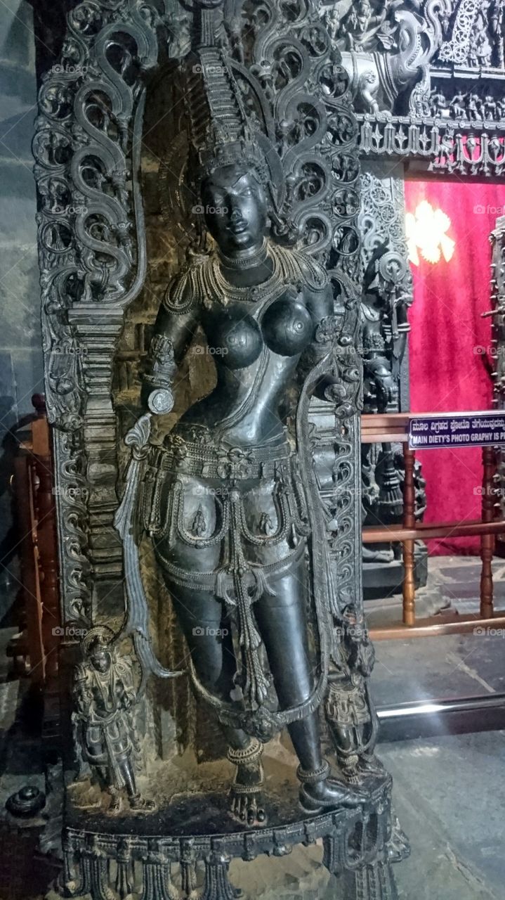 Belur Chennakeshava temple - sculpture represents Lord vishnu in mohini avatar