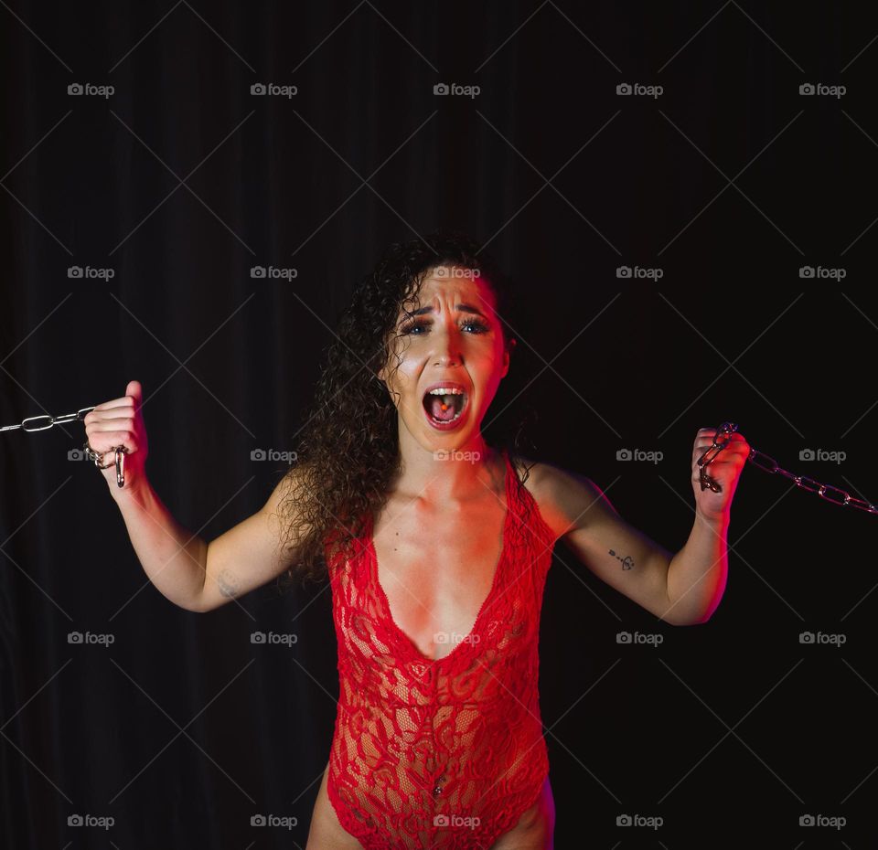 Boudoir Photography portraits are a luxurious and intimate way to celebrate your confidence, beauty and sensuality.