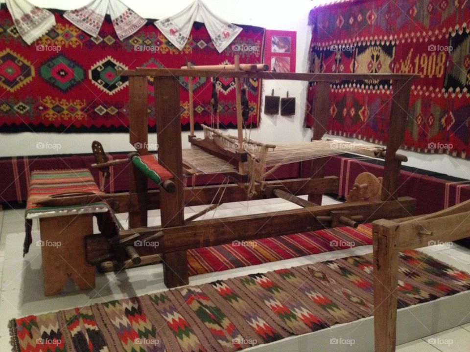 Loom. Weaving Machine