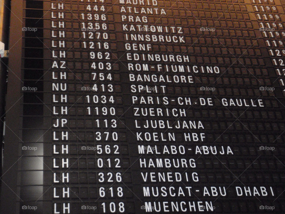 airport flight paris split by splicanka