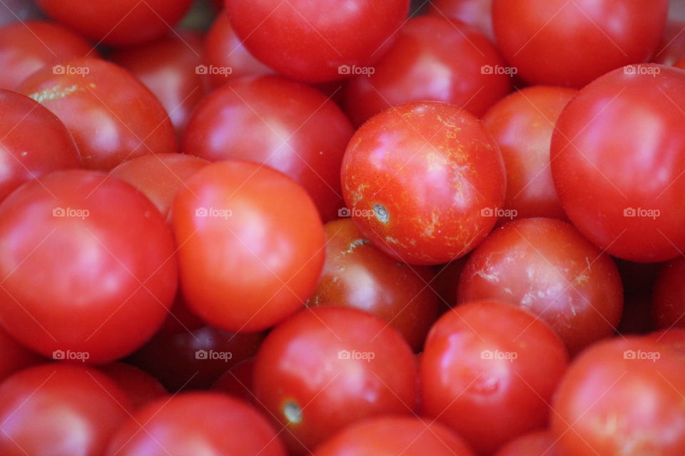 A bunch of tomatoes