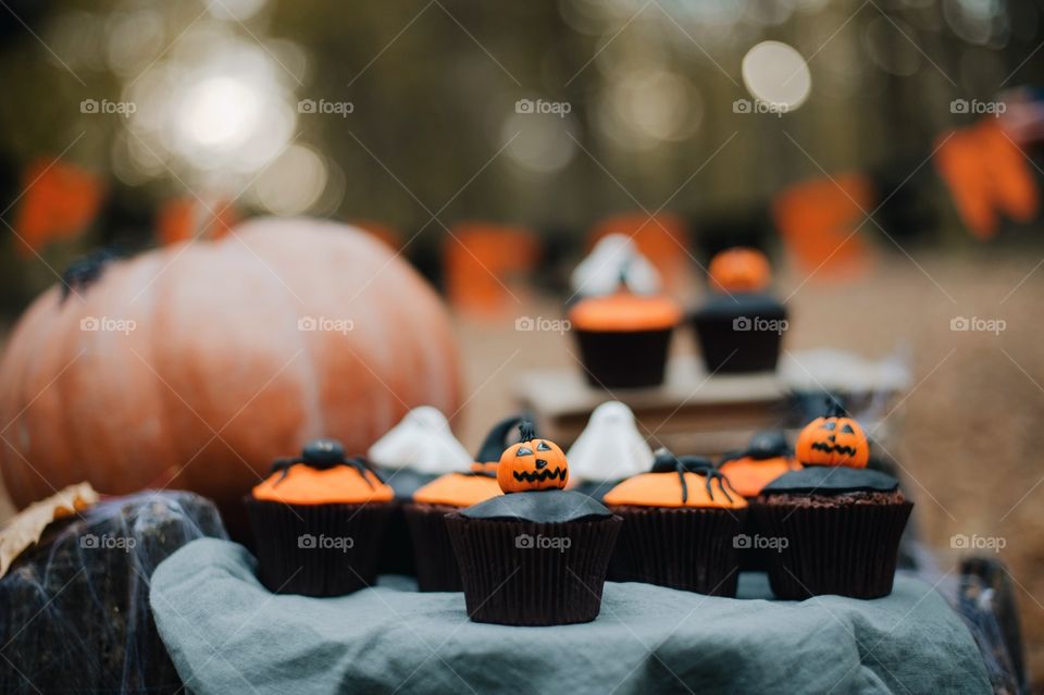 forest, night, holiday, decorations, snacks, fall, orange, black, mystery, Halloween, dark, glowing, candy, flashlight, ginger, fun, cute, fog, gloomy, burning, candle, flame, Jack, face, smile, autumn, symbol, skeleton, dark, above, scary, good, funny, background, lonely, sadness, darkness, magic, event, bat, Ghost, concept, trick, emblem, Phantom, pumpkin face, pumpkin, October, September, werewolf, mage, terrible, grim, supernatural, treat, trick or treat, horrible, wizard, Jack-lantern