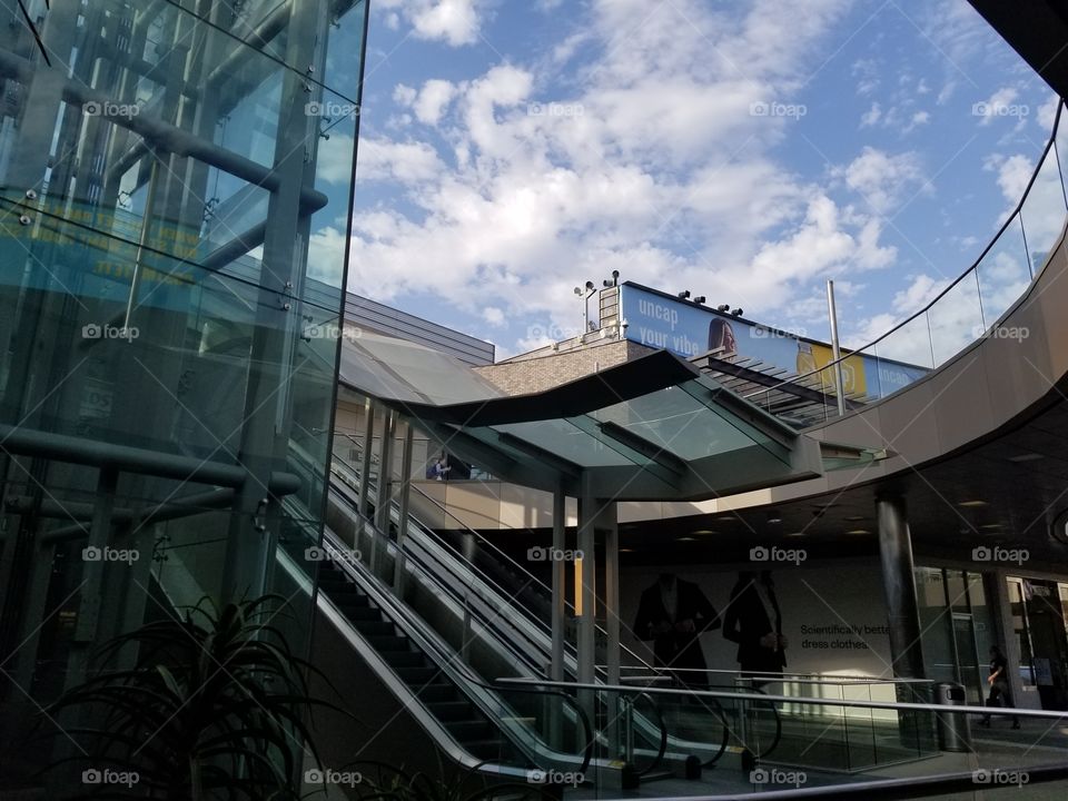 Blue sky in Los Angeles on a cloudy day