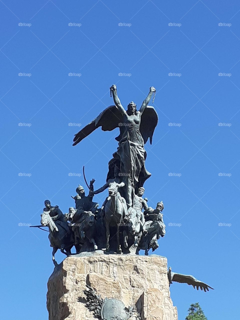 monumento patrio en Mendoza